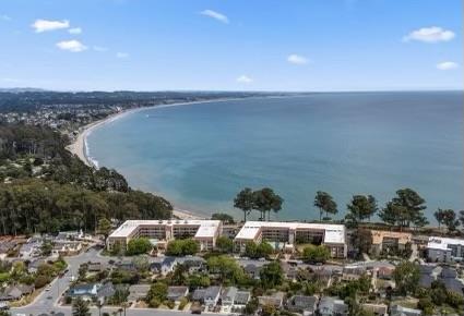 Detail Gallery Image 1 of 33 For 870 Park Ave #115,  Capitola,  CA 95010 - 3 Beds | 2 Baths