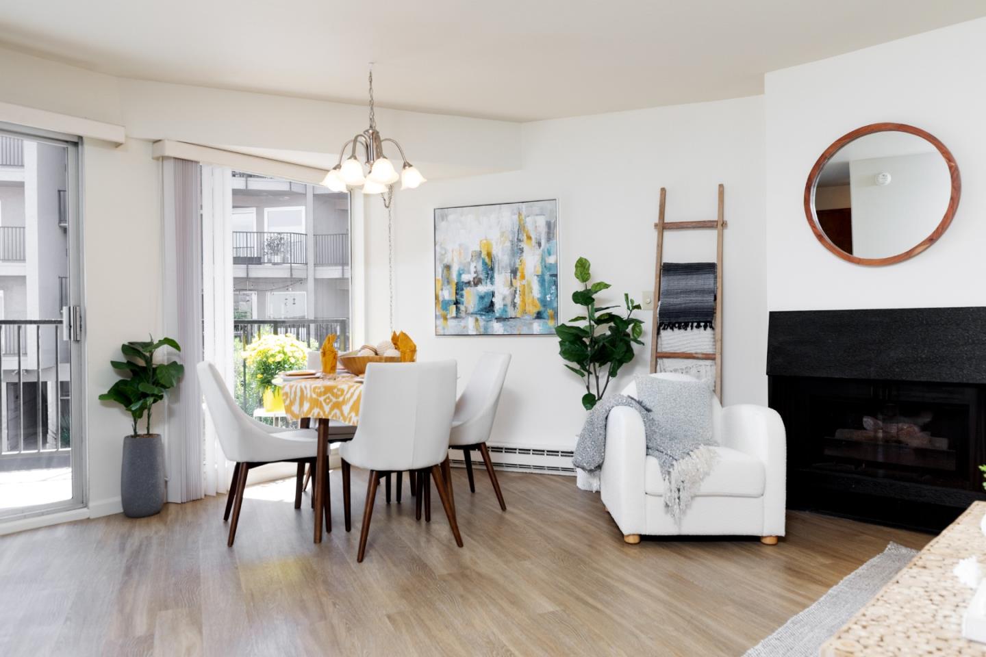 Detail Gallery Image 9 of 33 For 870 Park Ave #115,  Capitola,  CA 95010 - 3 Beds | 2 Baths
