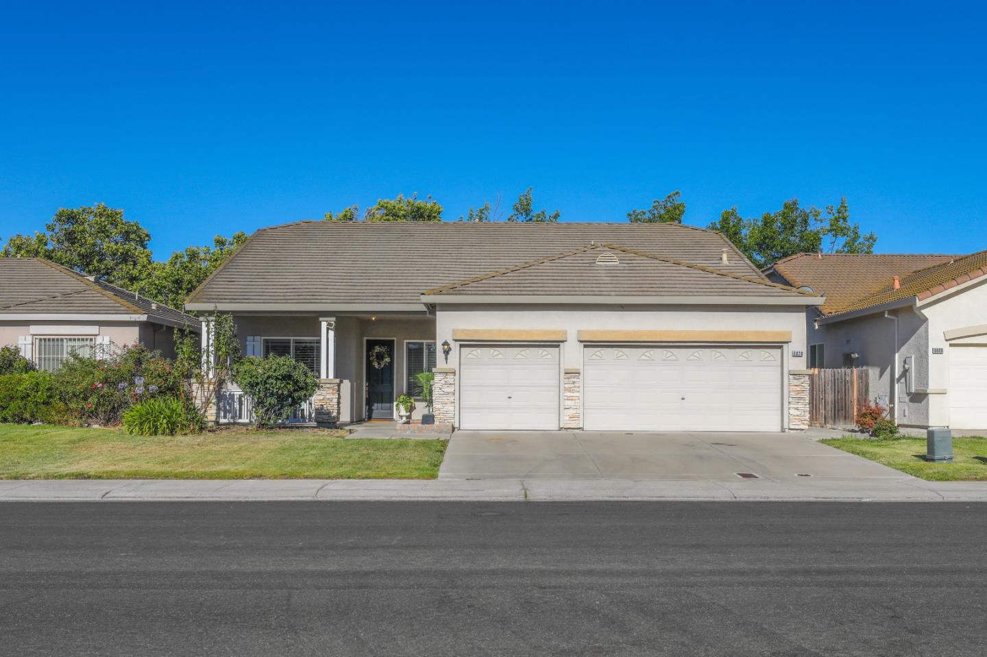 Detail Gallery Image 1 of 1 For 8924 Eureka Dr, Stockton,  CA 95212 - 3 Beds | 2 Baths