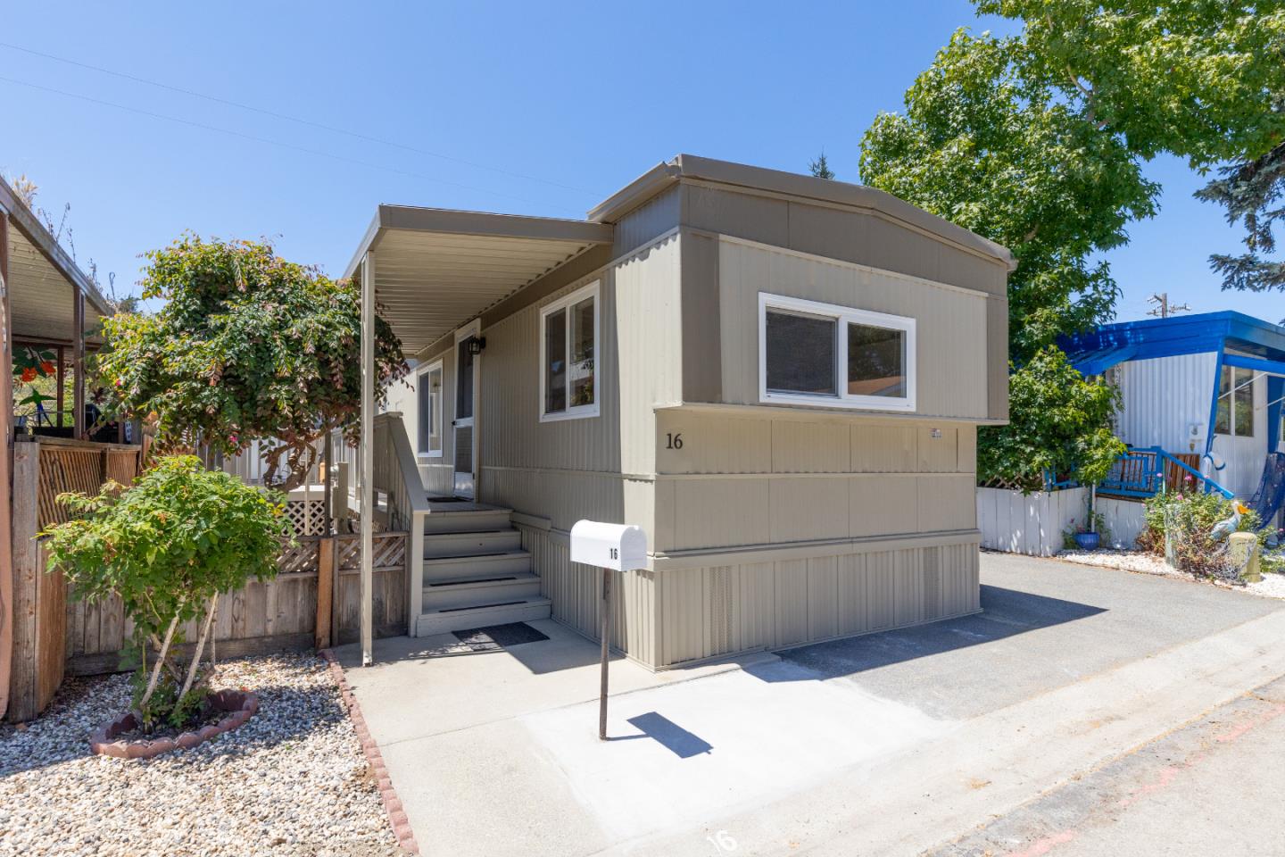 Detail Gallery Image 1 of 1 For 3060 Porter St #16,  Soquel,  CA 95073 - 2 Beds | 1/1 Baths