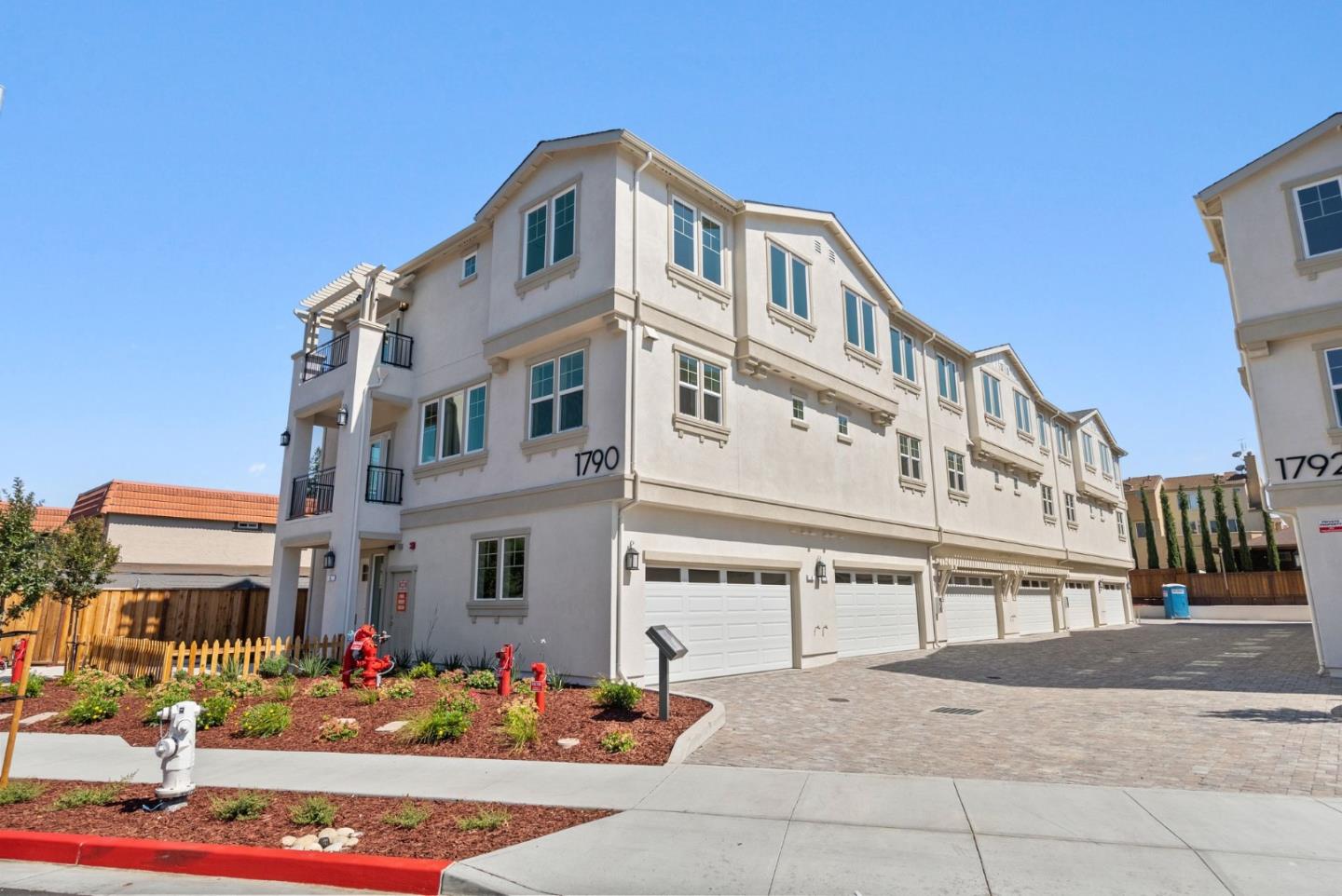 1790 Warburton Ave 4, Santa Clara, CA 95050 3 Beds 2/1 Baths