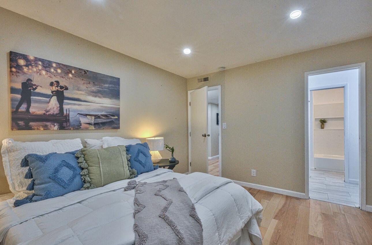 Detail Gallery Image 11 of 39 For 1925 46th Ave #143,  Capitola,  CA 95010 - 2 Beds | 1/1 Baths