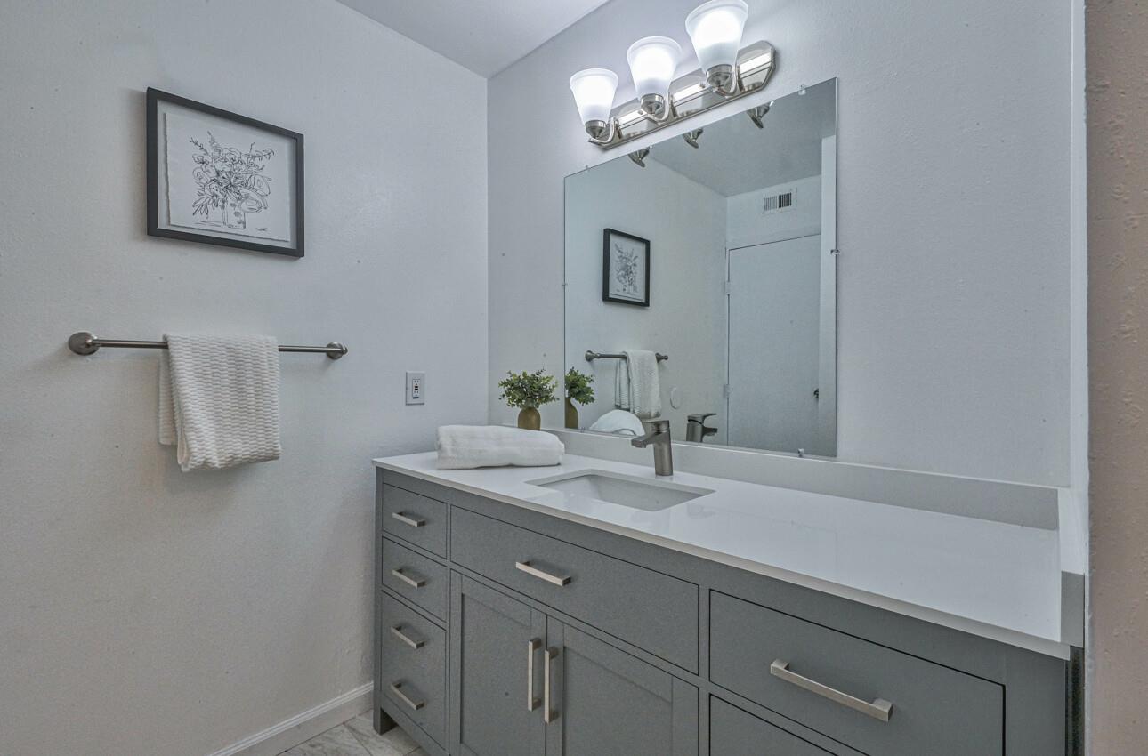 Detail Gallery Image 15 of 39 For 1925 46th Ave #143,  Capitola,  CA 95010 - 2 Beds | 1/1 Baths