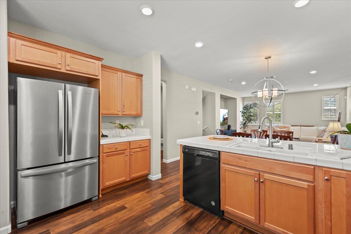 Detail Gallery Image 10 of 36 For 17986 Monterey St, Morgan Hill,  CA 95037 - 3 Beds | 2/1 Baths