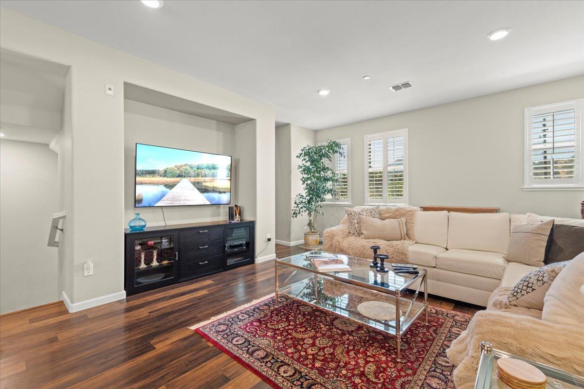 Detail Gallery Image 18 of 36 For 17986 Monterey St, Morgan Hill,  CA 95037 - 3 Beds | 2/1 Baths