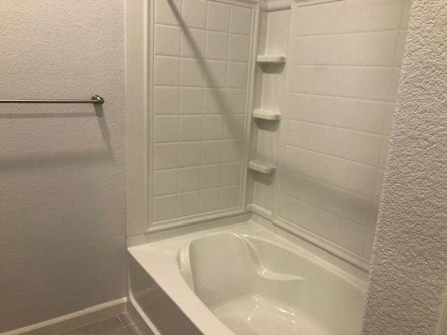 Detail Gallery Image 4 of 10 For 2020 Jalen, Hollister,  CA 95023 - 4 Beds | 2 Baths