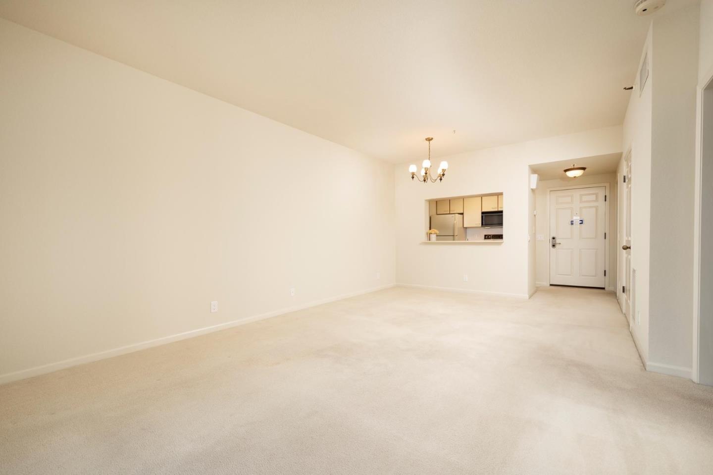 Detail Gallery Image 2 of 5 For 1 Baldwin Ave #815,  San Mateo,  CA 94401 - 1 Beds | 1 Baths