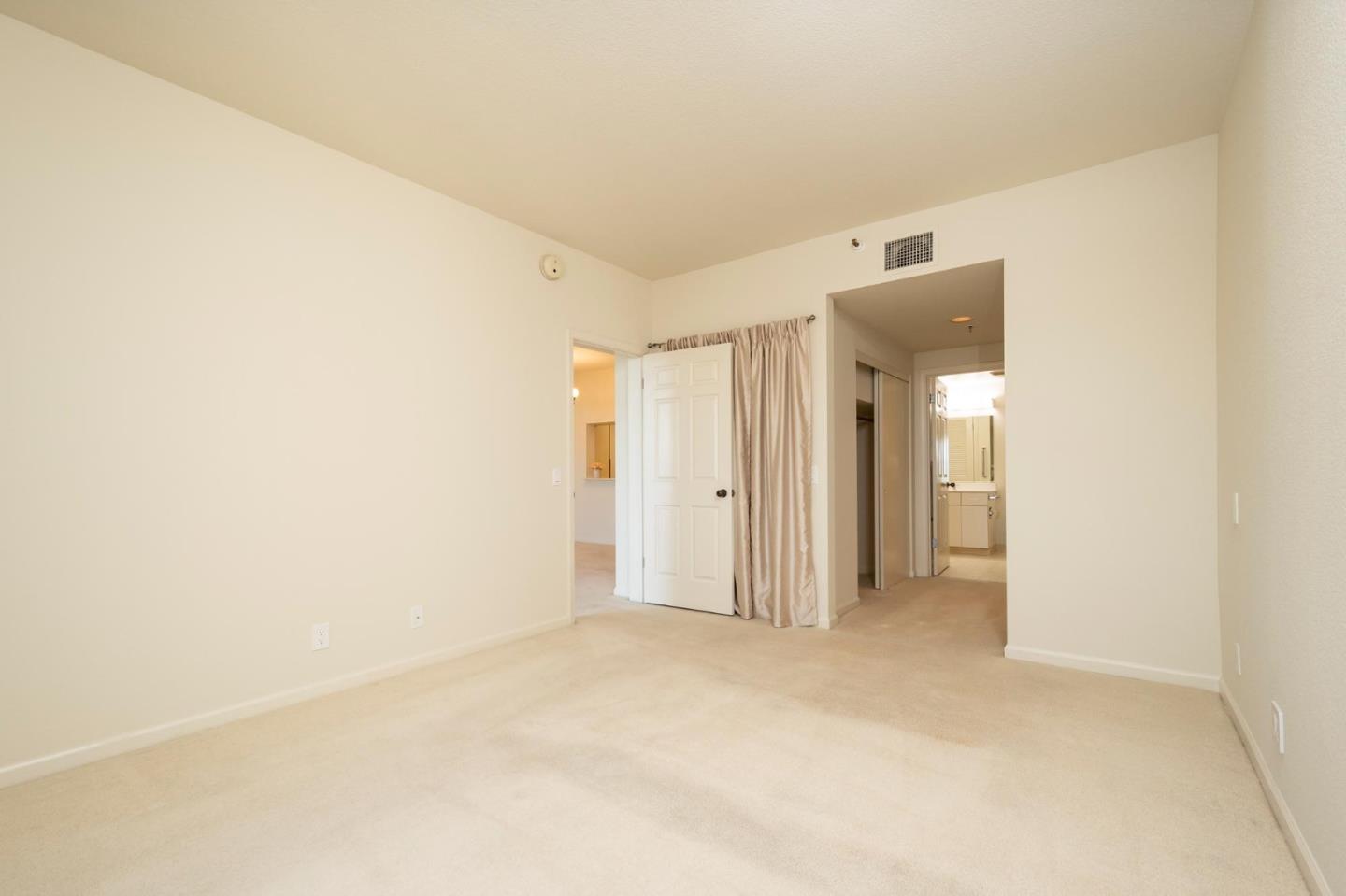 Detail Gallery Image 4 of 5 For 1 Baldwin Ave #815,  San Mateo,  CA 94401 - 1 Beds | 1 Baths
