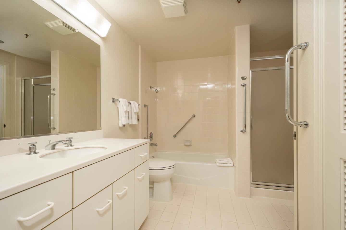 Detail Gallery Image 5 of 5 For 1 Baldwin Ave #815,  San Mateo,  CA 94401 - 1 Beds | 1 Baths