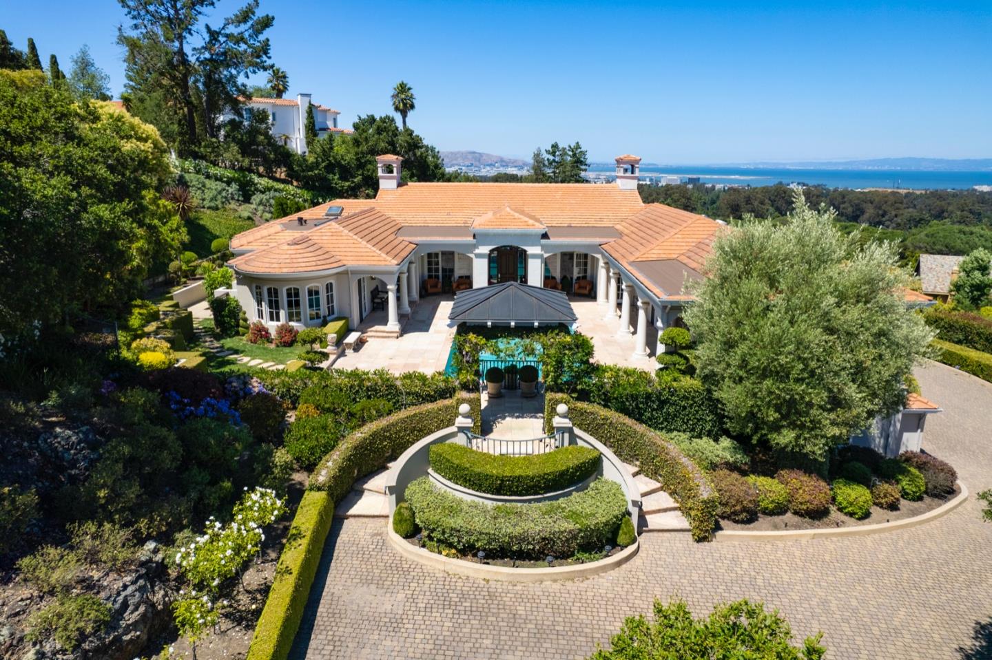 160 New Place Hillsborough, California, United States Home For Sale