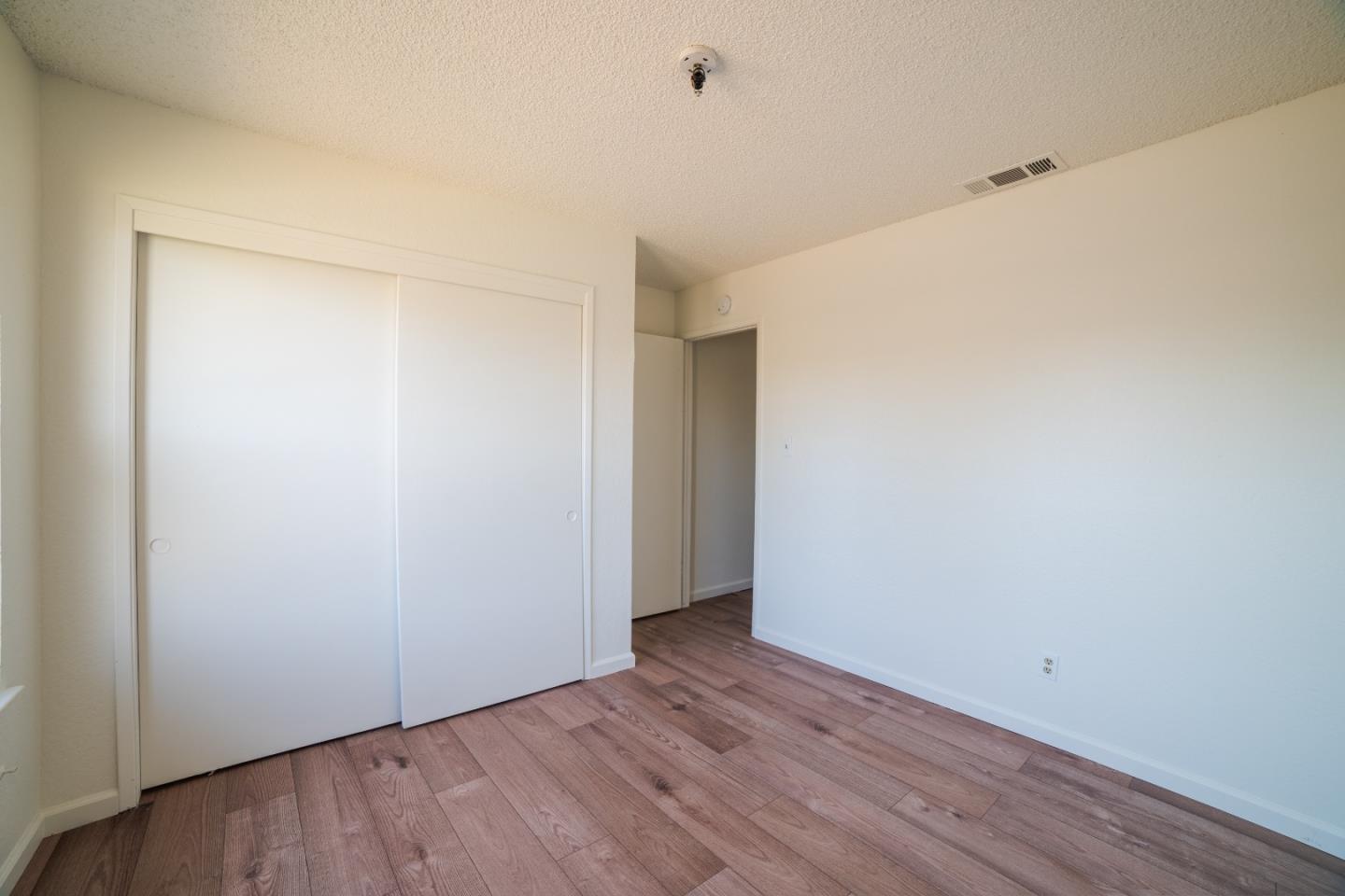 Detail Gallery Image 9 of 25 For 1316 Dove St, Los Banos,  CA 93635 - 4 Beds | 2 Baths