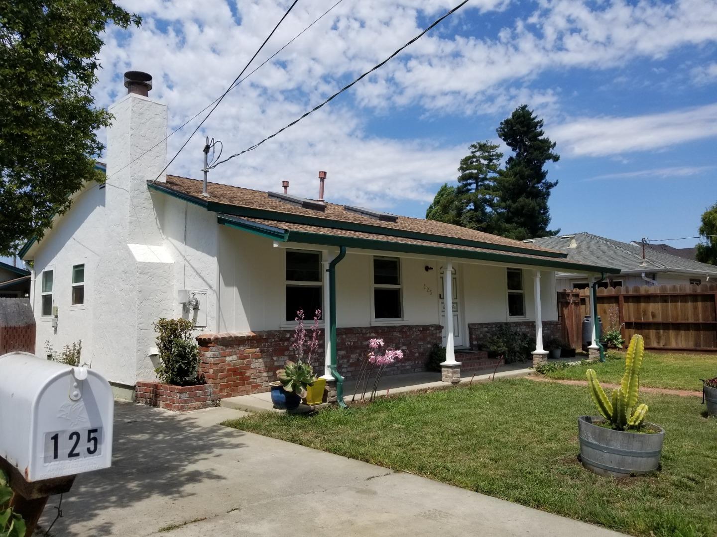 Detail Gallery Image 1 of 1 For 125 Anderson Dr, Watsonville,  CA 95076 - 3 Beds | 1 Baths