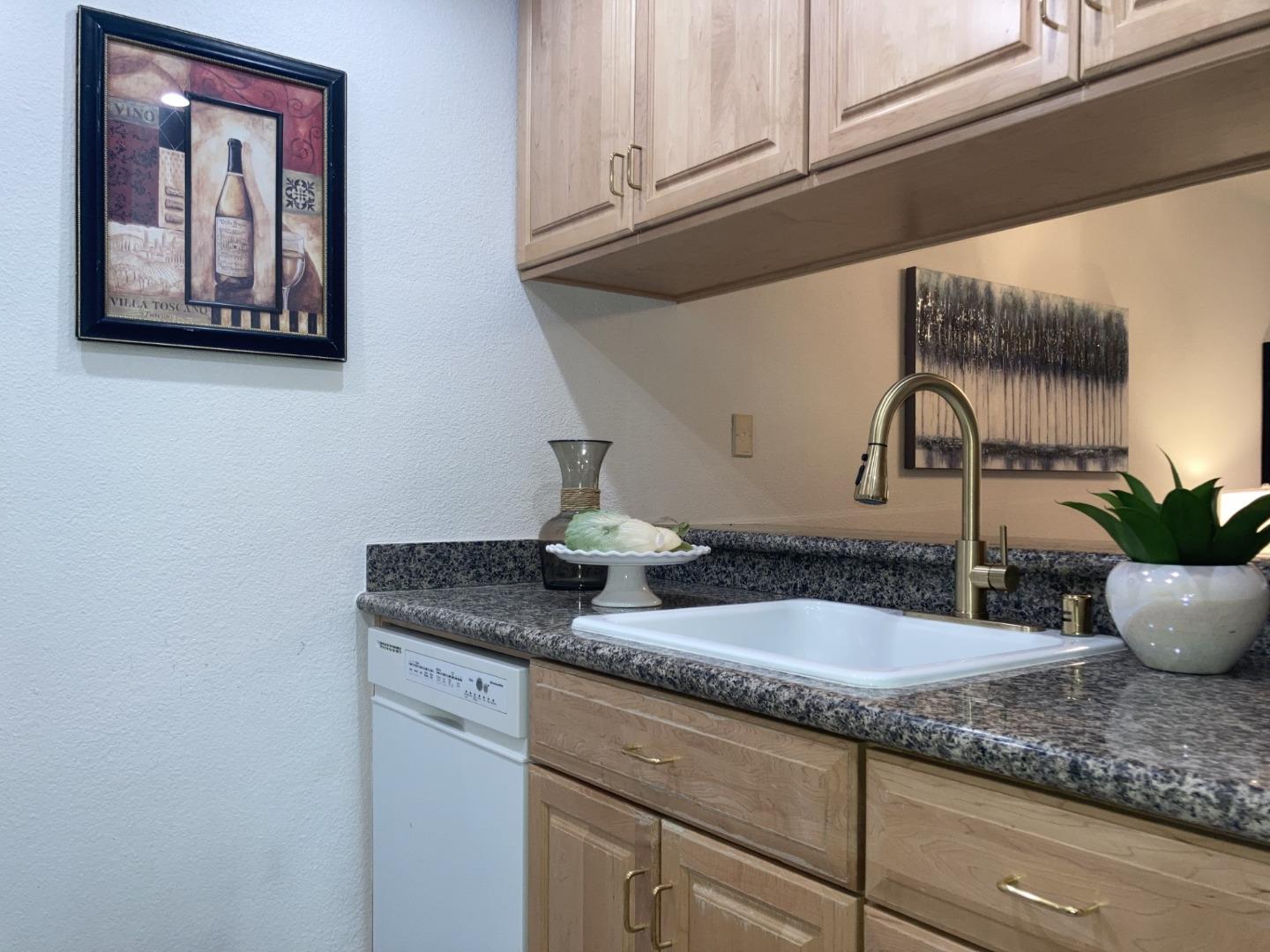 Detail Gallery Image 5 of 28 For 4321 Shelter Creek Ln, San Bruno,  CA 94066 - 0 Beds | 1 Baths
