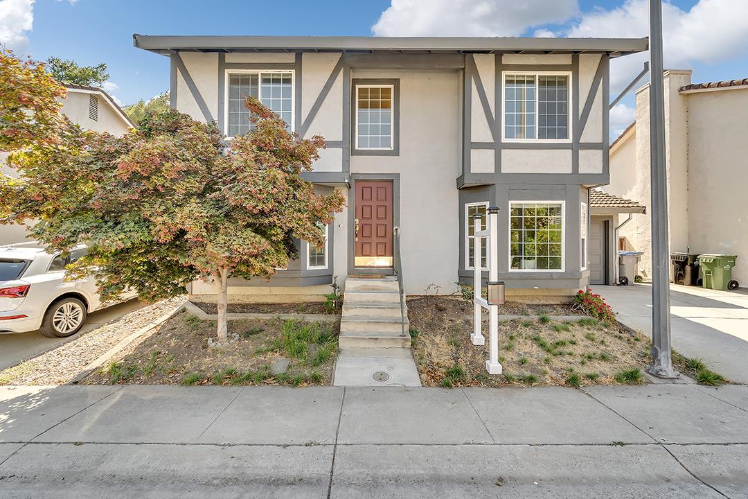 Detail Gallery Image 1 of 1 For 7287 Sleepy Creek Dr, San Jose,  CA 95120 - 3 Beds | 2/1 Baths