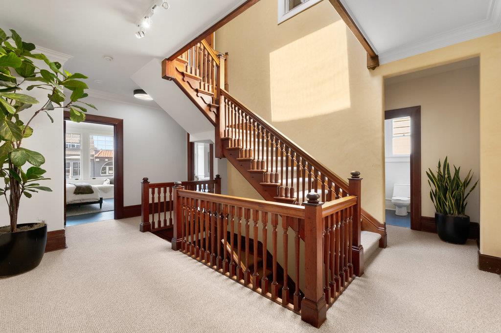 Detail Gallery Image 13 of 41 For 828 Ashbury Street, San Francisco,  CA 94117 - 5 Beds | 3/1 Baths
