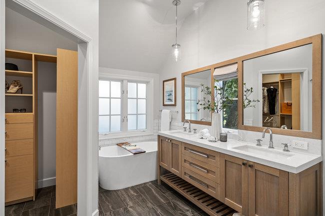 Detail Gallery Image 18 of 49 For 644 Creek Dr, Menlo Park,  CA 94025 - 3 Beds | 3/1 Baths