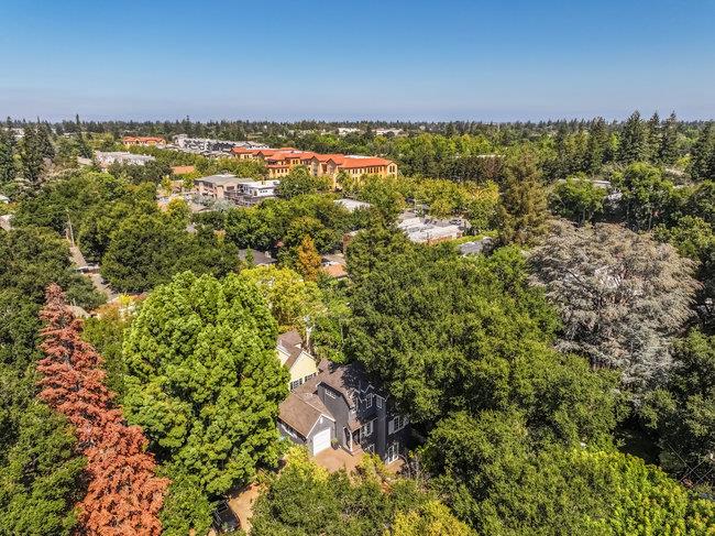 Detail Gallery Image 44 of 49 For 644 Creek Dr, Menlo Park,  CA 94025 - 3 Beds | 3/1 Baths