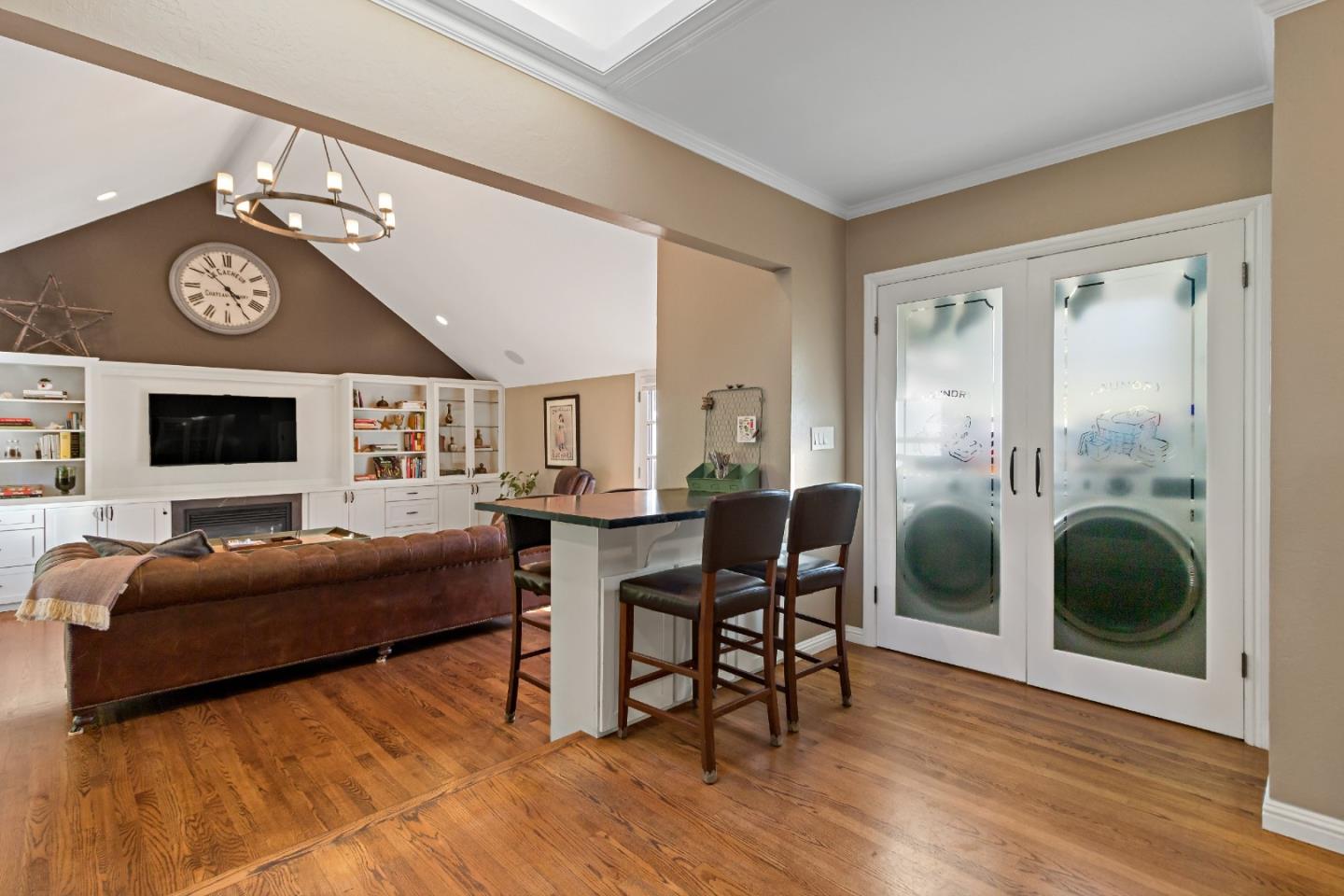 Detail Gallery Image 24 of 60 For 300 Ringwood Ave, Menlo Park,  CA 94025 - 4 Beds | 3 Baths