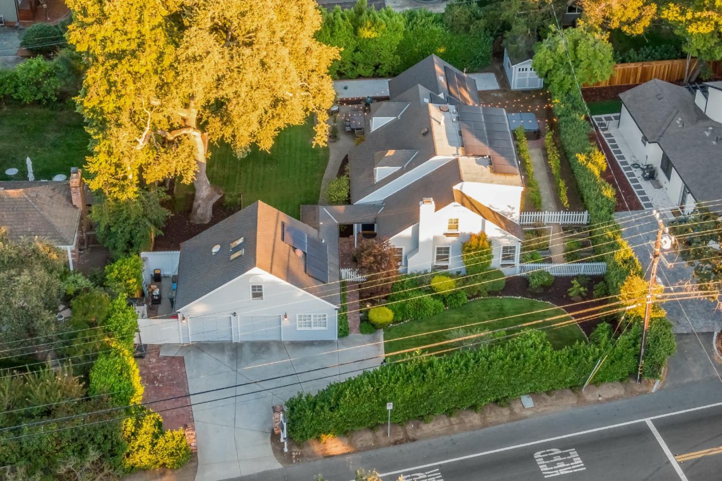 Detail Gallery Image 54 of 60 For 300 Ringwood Ave, Menlo Park,  CA 94025 - 4 Beds | 3 Baths