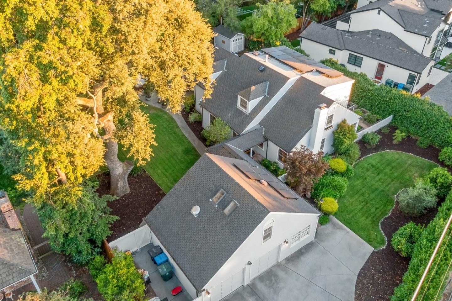 Detail Gallery Image 55 of 60 For 300 Ringwood Ave, Menlo Park,  CA 94025 - 4 Beds | 3 Baths