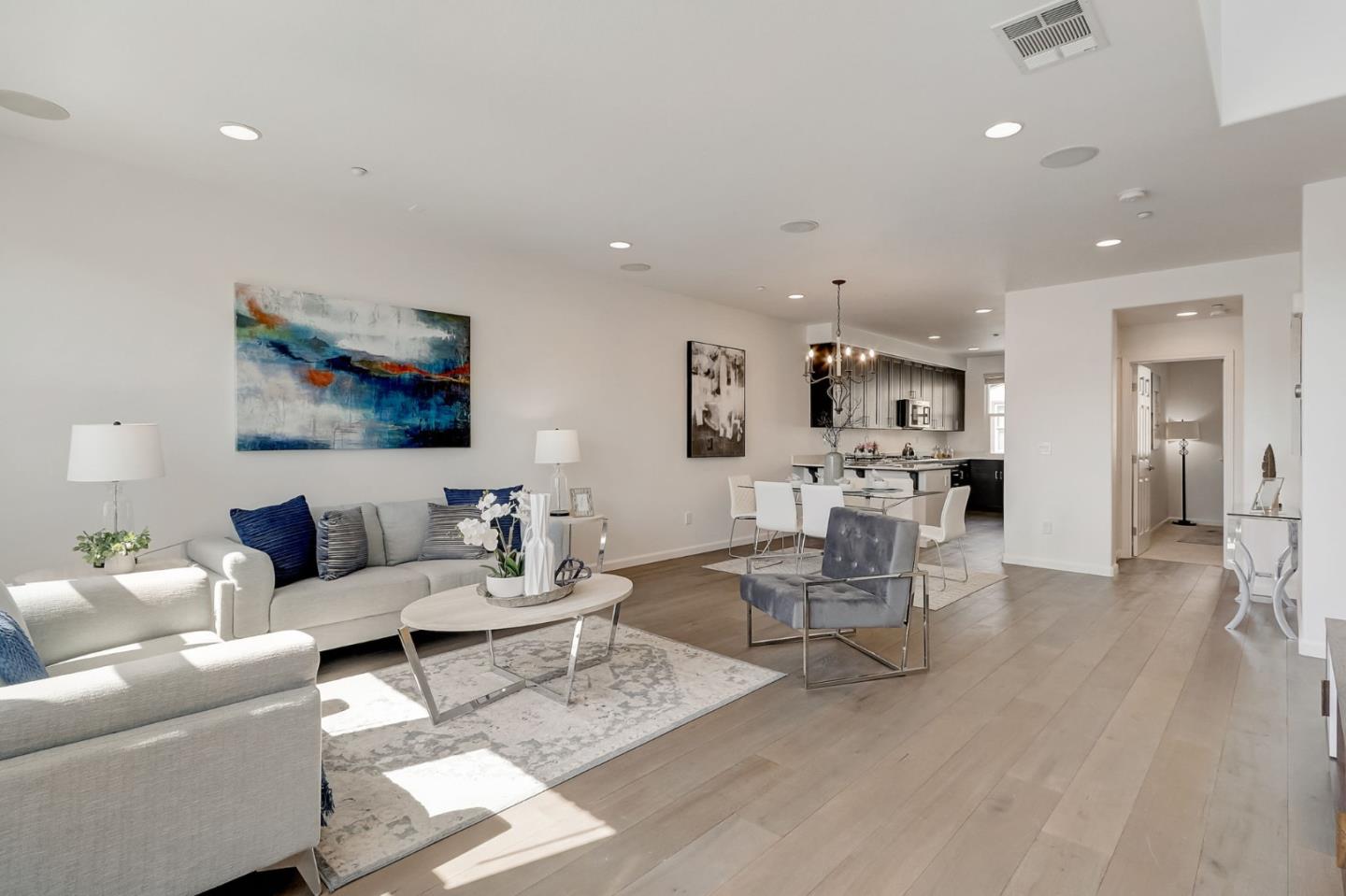 Detail Gallery Image 17 of 60 For 922 Gaspar Vis, San Jose,  CA 95126 - 4 Beds | 4 Baths