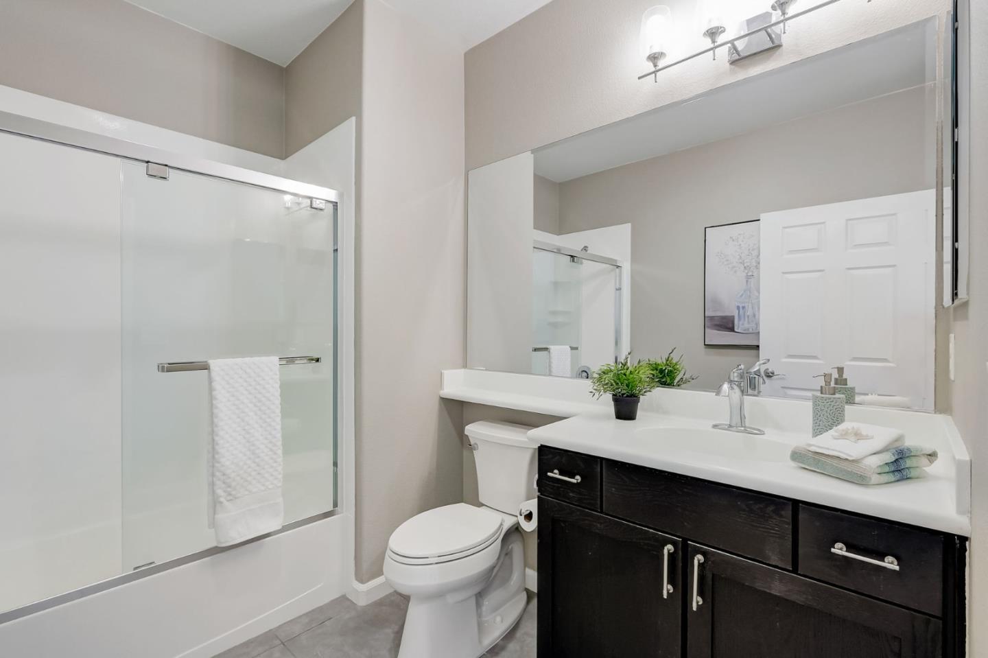 Detail Gallery Image 22 of 60 For 922 Gaspar Vis, San Jose,  CA 95126 - 4 Beds | 4 Baths