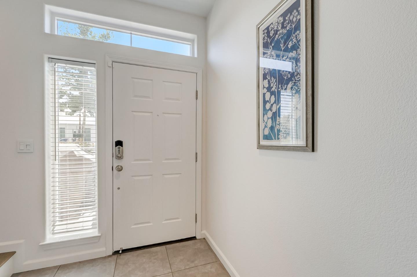 Detail Gallery Image 3 of 60 For 922 Gaspar Vis, San Jose,  CA 95126 - 4 Beds | 4 Baths