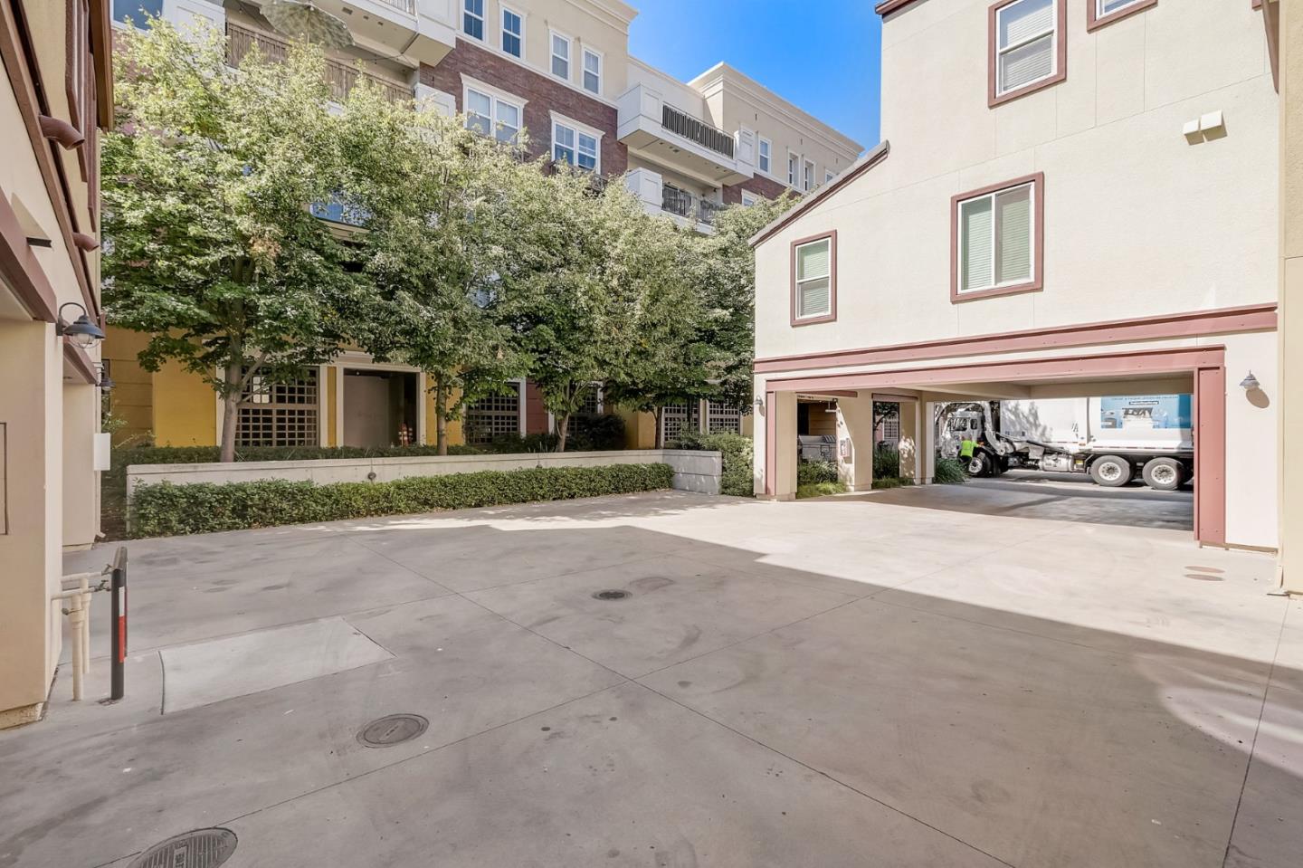 Detail Gallery Image 49 of 60 For 922 Gaspar Vis, San Jose,  CA 95126 - 4 Beds | 4 Baths
