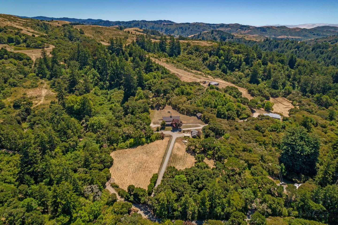 Detail Gallery Image 37 of 51 For 1900 Bear Gulch Rd, San Gregorio,  CA 94074 - 13 Beds | 11/1 Baths