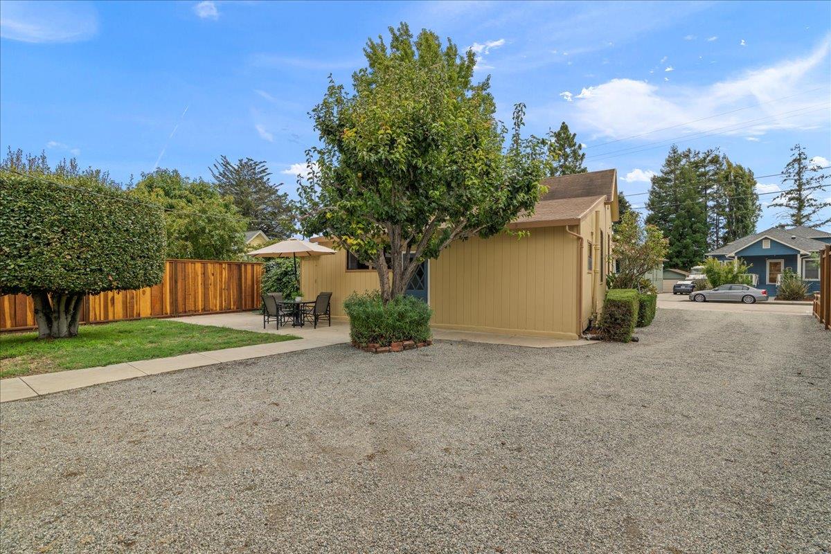 Detail Gallery Image 26 of 32 For 214 Rigg St, Santa Cruz,  CA 95060 - 2 Beds | 1 Baths