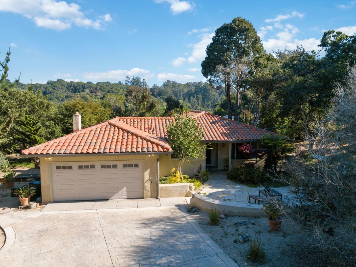 Detail Gallery Image 1 of 1 For 19060 Shady Dr, Salinas,  CA 93907 - 3 Beds | 2 Baths