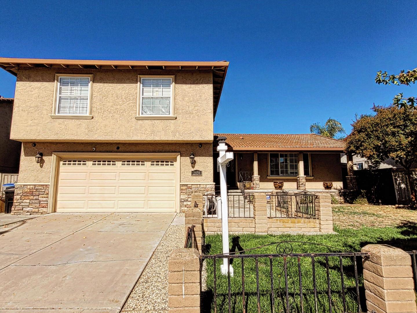 Detail Gallery Image 1 of 1 For 2859 Mabury Rd, San Jose,  CA 95133 - 4 Beds | 2/1 Baths