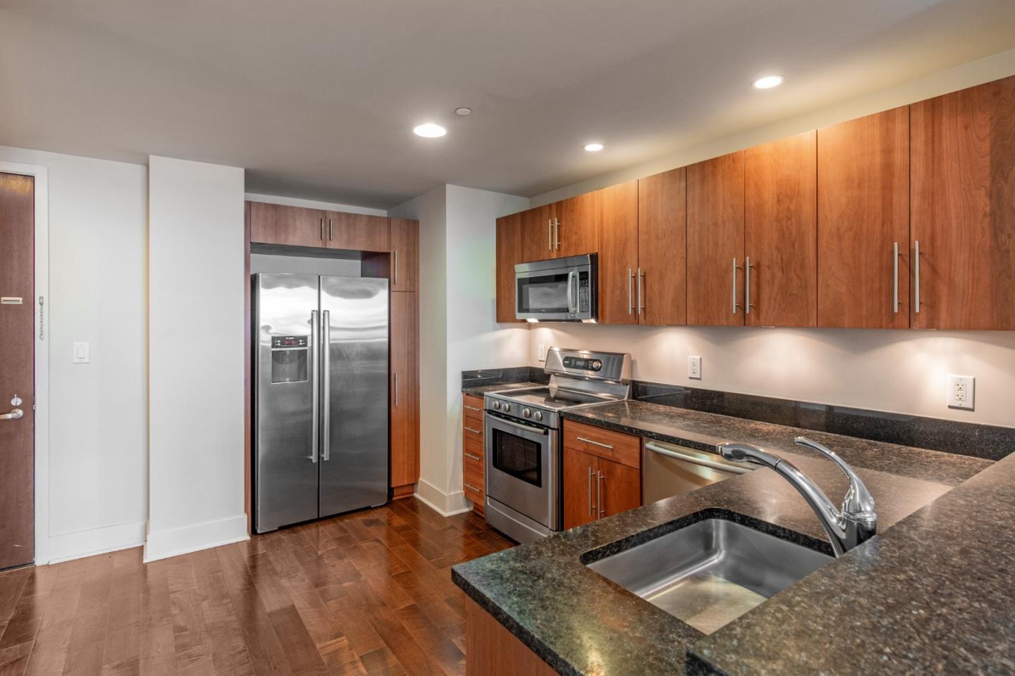 Detail Gallery Image 1 of 1 For 88 E San Fernando St #509,  San Jose,  CA 95113 - 1 Beds | 1 Baths