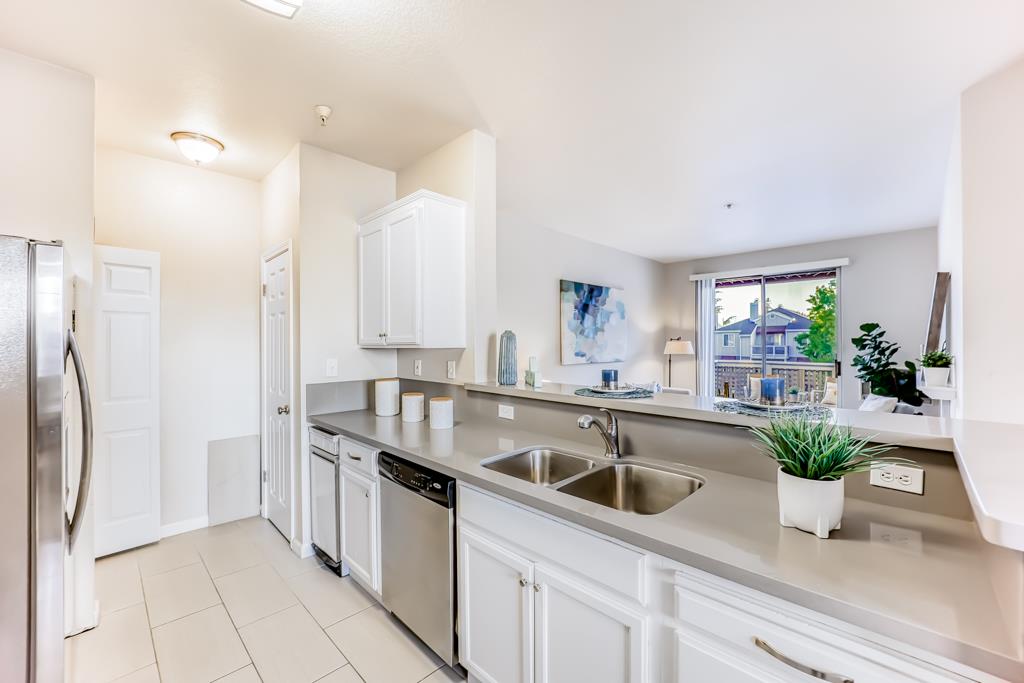 Detail Gallery Image 14 of 43 For 250 Santa Fe Ter #312,  Sunnyvale,  CA 94085 - 2 Beds | 2 Baths