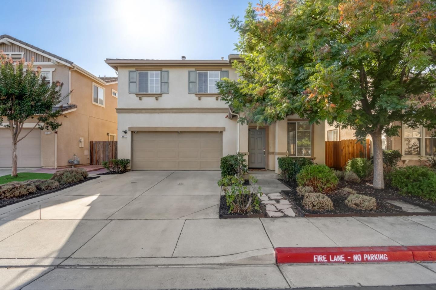 Detail Gallery Image 1 of 29 For 8911 Del Rio Cir, Gilroy,  CA 95020 - 3 Beds | 2/1 Baths