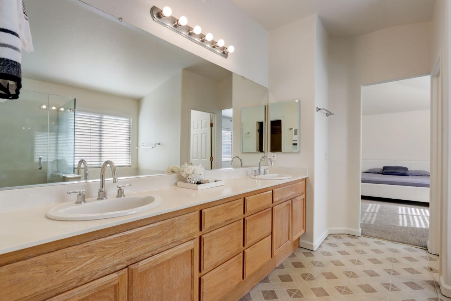 Detail Gallery Image 14 of 29 For 8911 Del Rio Cir, Gilroy,  CA 95020 - 3 Beds | 2/1 Baths