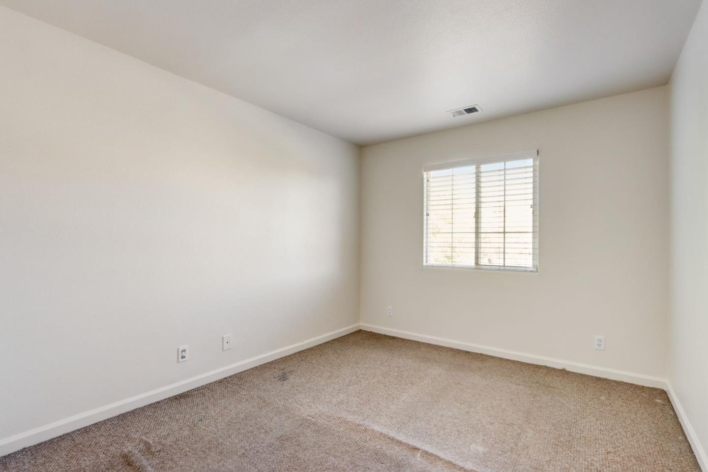 Detail Gallery Image 18 of 29 For 8911 Del Rio Cir, Gilroy,  CA 95020 - 3 Beds | 2/1 Baths