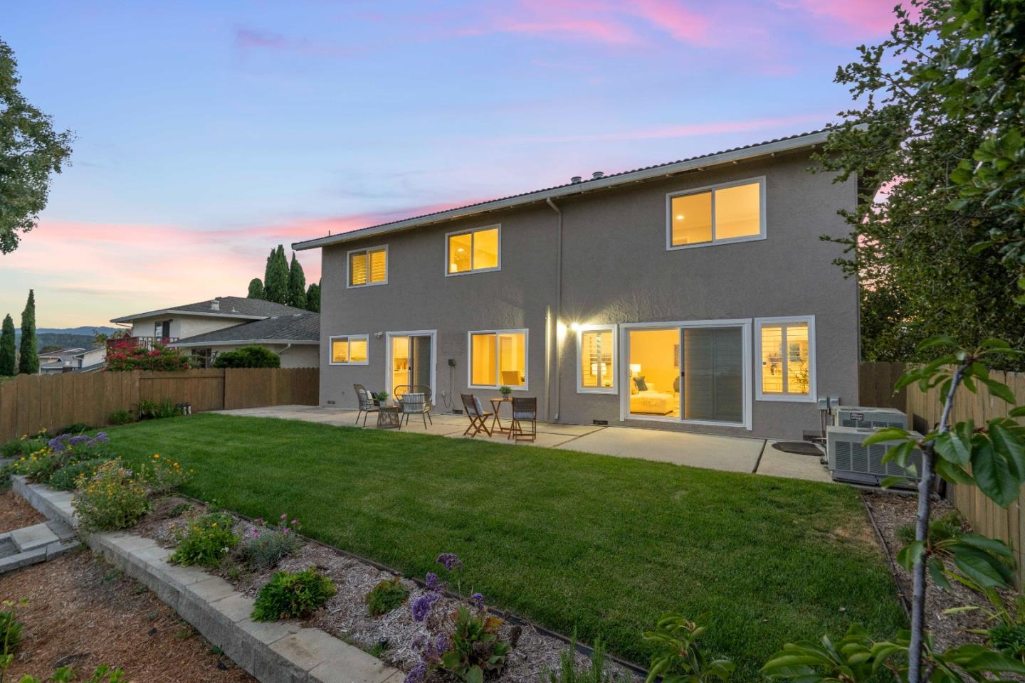 Detail Gallery Image 64 of 67 For 1011 Crestview Dr, San Carlos,  CA 94070 - 4 Beds | 3 Baths