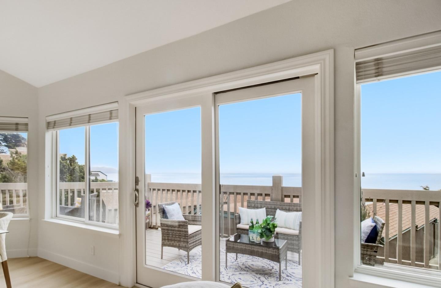 Detail Gallery Image 4 of 66 For 202 Palmetto Ave #9,  Pacifica,  CA 94044 - 1 Beds | 2 Baths