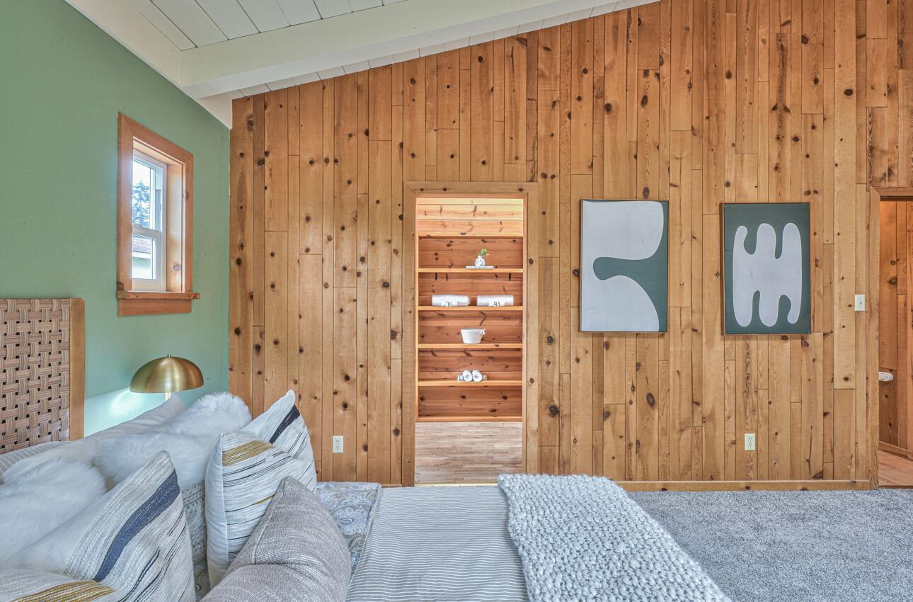 Detail Gallery Image 21 of 33 For 233 Edinburgh, Monterey,  CA 93940 - 4 Beds | 2 Baths