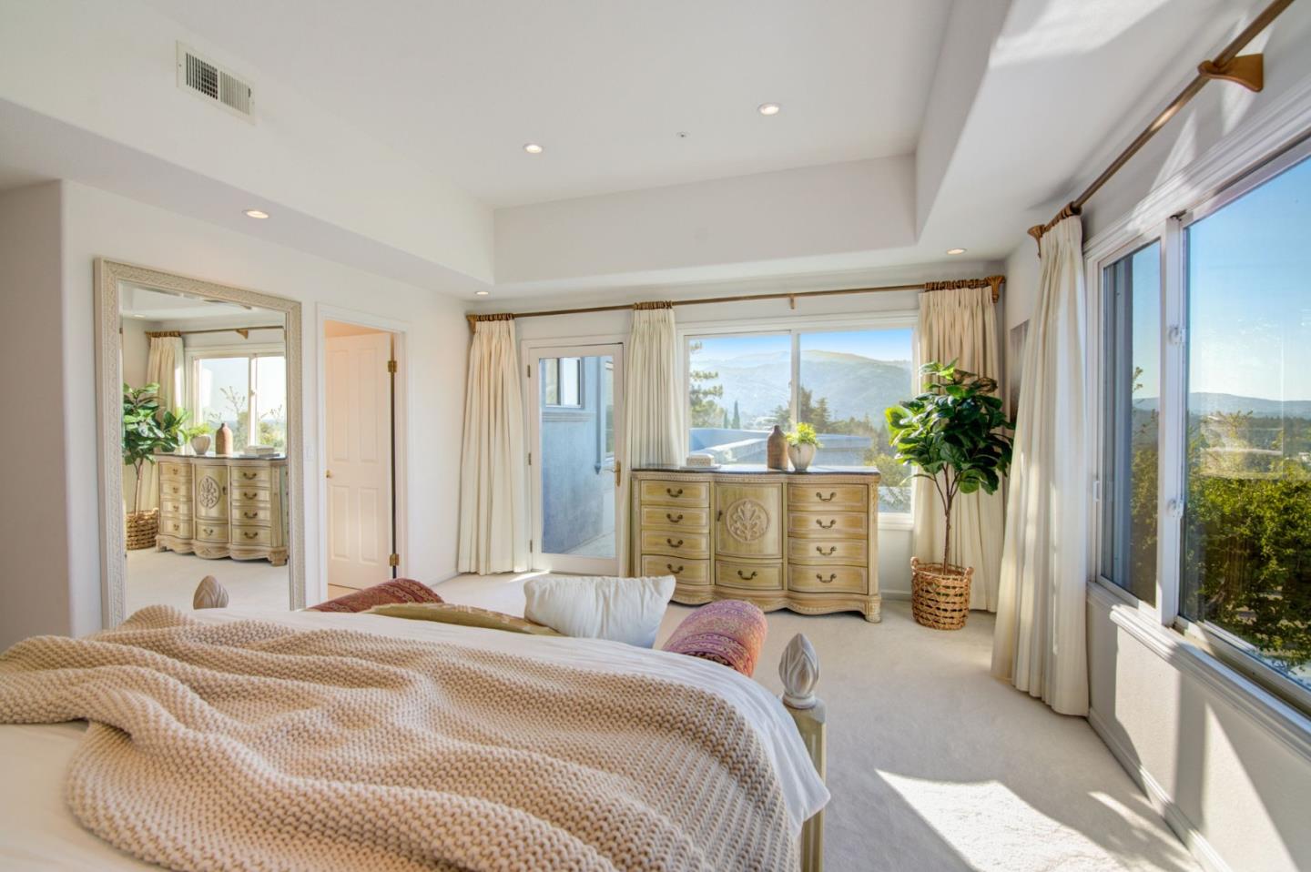 Detail Gallery Image 25 of 44 For 17665 Tourney Rd, Los Gatos,  CA 95030 - 5 Beds | 4/1 Baths
