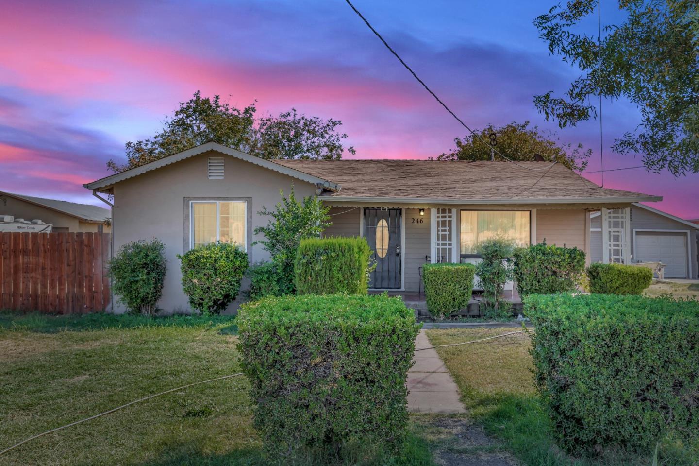 Detail Gallery Image 1 of 1 For 246 Mercey Springs Rd, Los Banos,  CA 93635 - 3 Beds | 2 Baths