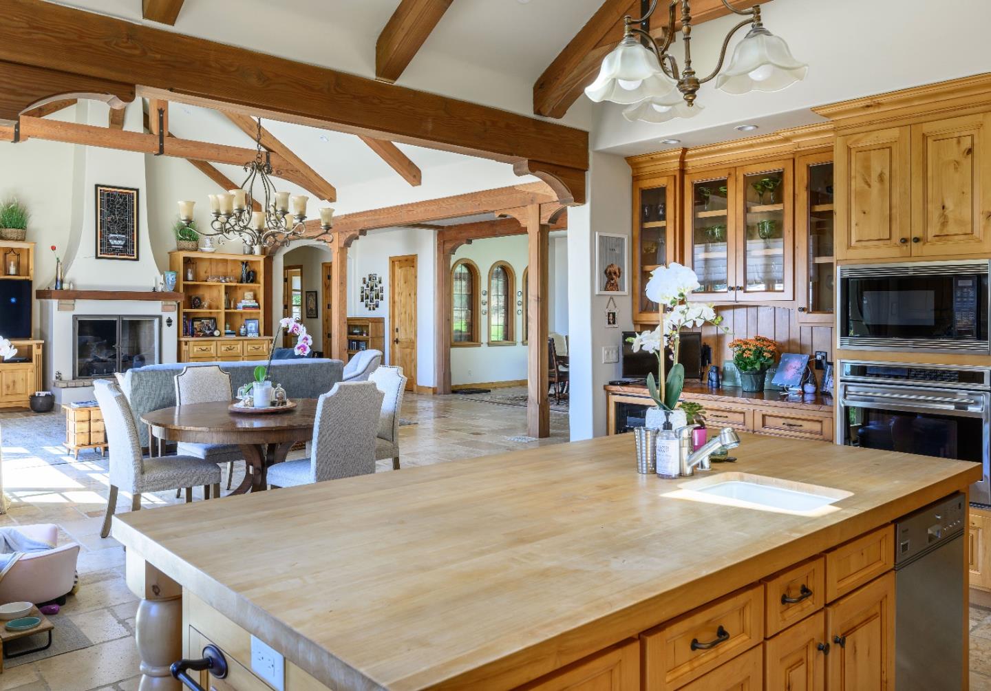 Detail Gallery Image 20 of 47 For 7418 Alturas Ct, Monterey,  CA 93940 - 3 Beds | 3/1 Baths