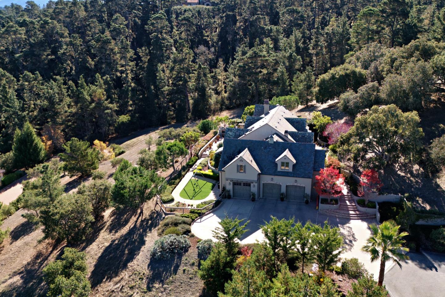 Detail Gallery Image 3 of 47 For 7418 Alturas Ct, Monterey,  CA 93940 - 3 Beds | 3/1 Baths