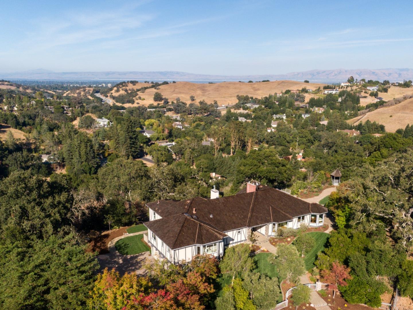 Detail Gallery Image 1 of 1 For 13920 Mirmirou Dr, Los Altos Hills,  CA 94022 - 4 Beds | 4/1 Baths