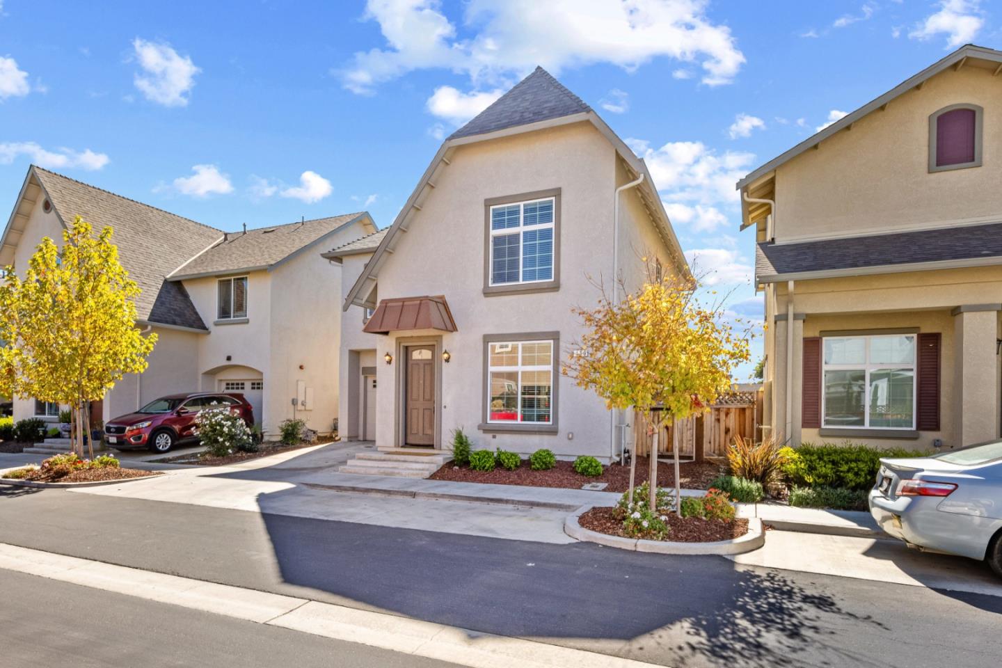 Detail Gallery Image 1 of 1 For 139 Springtime Cir, Hollister,  CA 95023 - 4 Beds | 2/1 Baths