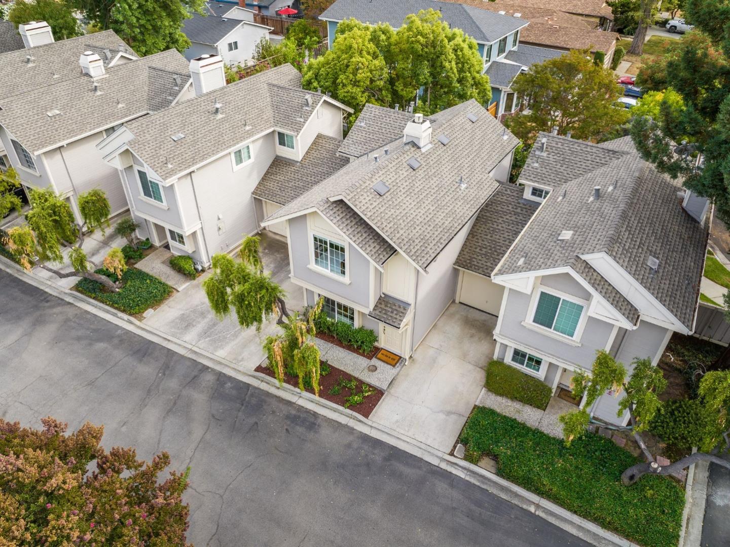 Detail Gallery Image 1 of 1 For 4163 Blackford Cir, San Jose,  CA 95117 - 2 Beds | 2/1 Baths