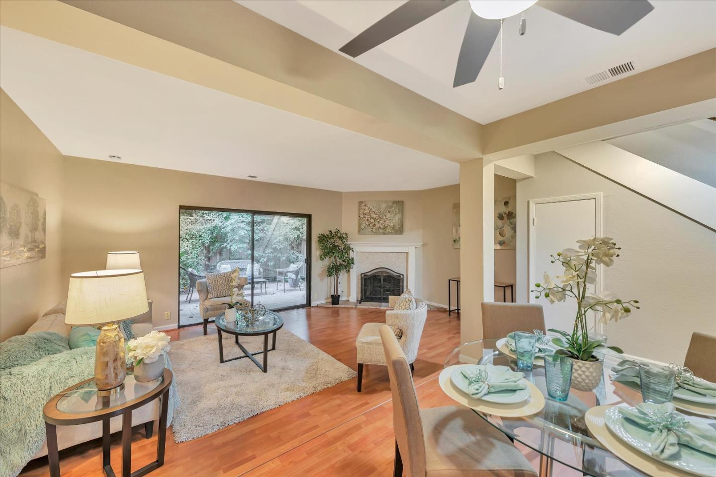 Detail Gallery Image 1 of 1 For 1046 Liebelt Ct, San Jose,  CA 95126 - 2 Beds | 1/1 Baths