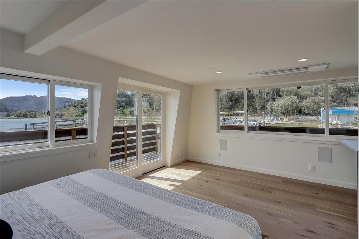 Detail Gallery Image 20 of 51 For 11 Commodore Marina #B,  Mill Valley,  CA 94941 - 1 Beds | 1 Baths