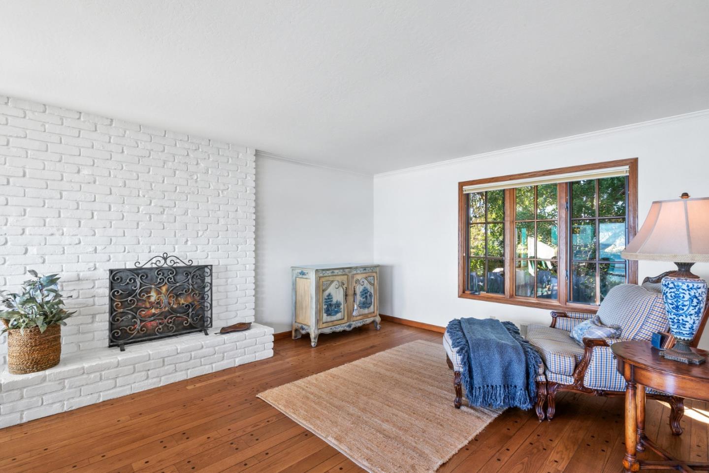 Detail Gallery Image 27 of 45 For 4250 Opal Cliff Dr, Santa Cruz,  CA 95062 - 4 Beds | 2/1 Baths